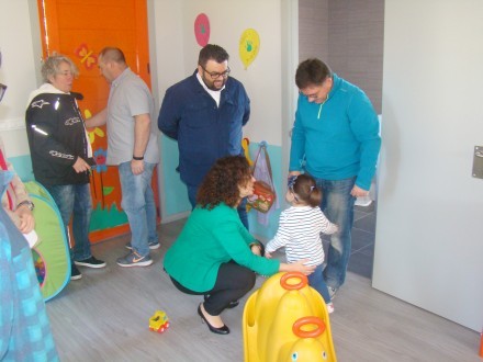 A directora Xeral de Familia da Xunta visita as instalacins da Casa Nio de Castrelo de Mio